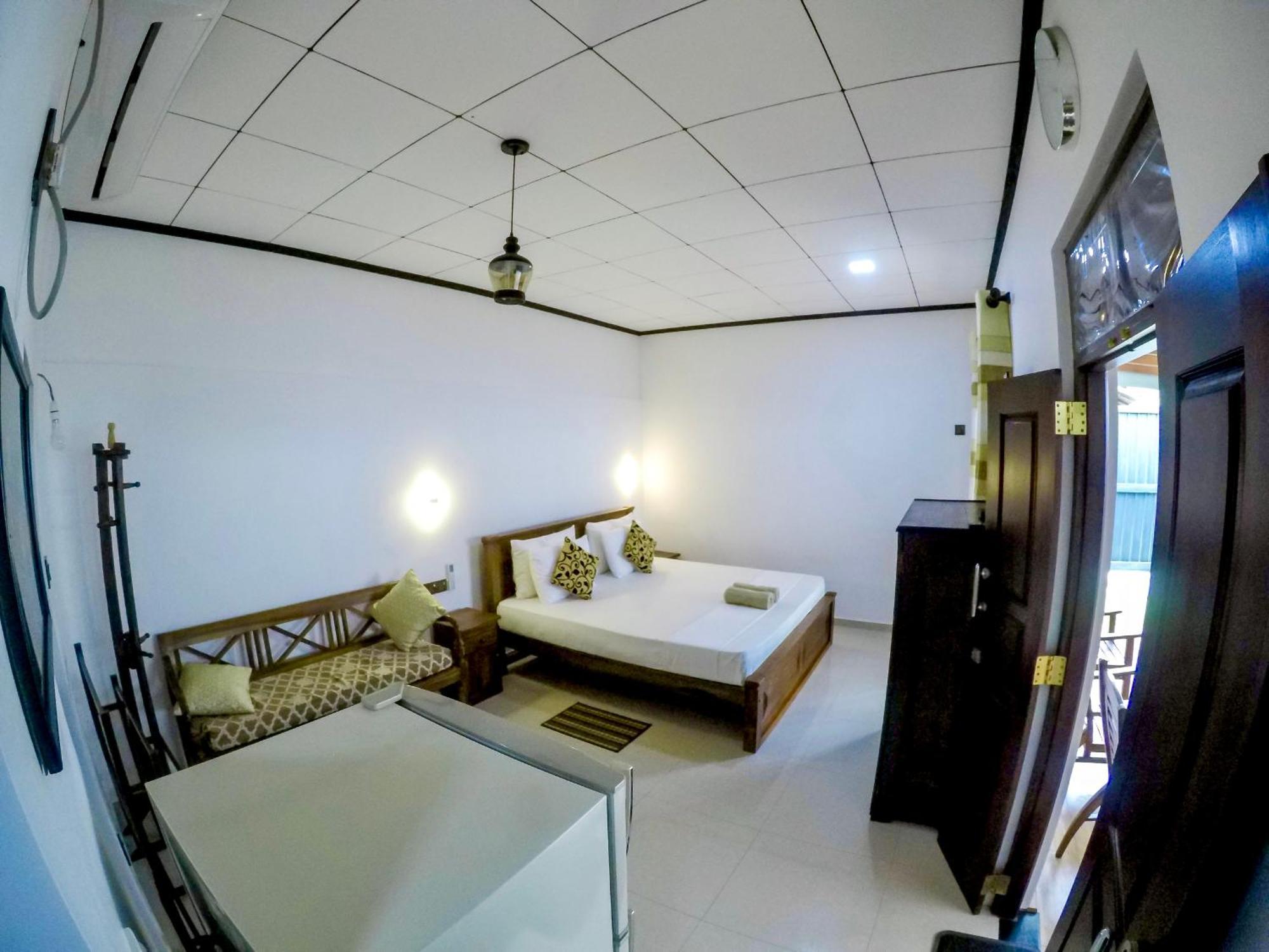 The Nook Hotell Hikkaduwa Eksteriør bilde